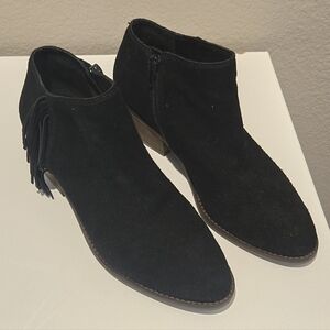 Lucky Brand Black Suade Zip Up Booties, Fringe Detail. Size 9 (EU 40). EUC!